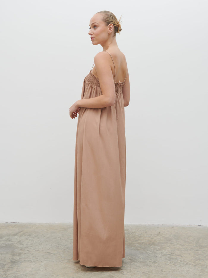 Noor Is 5'8.5" & Wears Size UK 8|Ada Maxi Dress - Biscuit