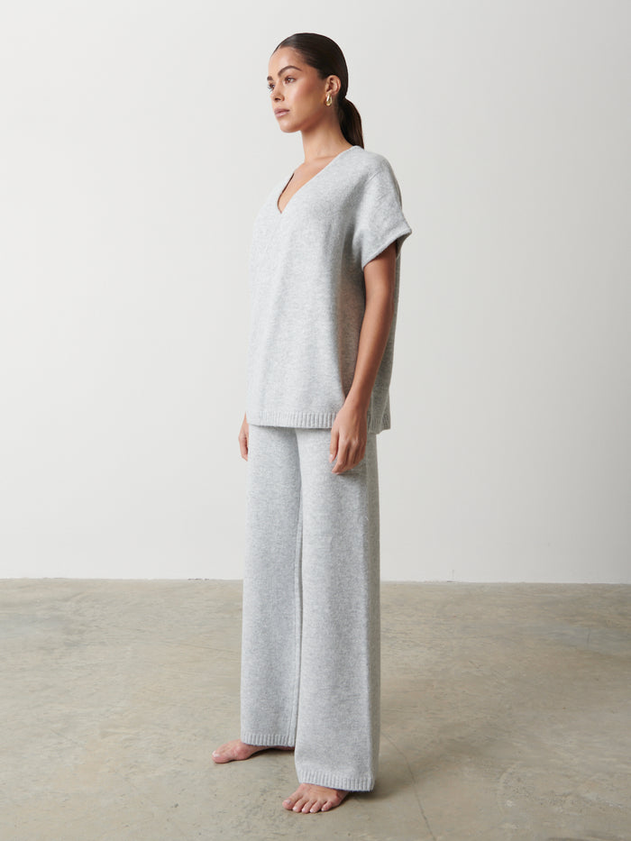 Elissa Is 5'8.5" & Wears Size UK S|Alexia Cross Over Knitted Vest - Grey