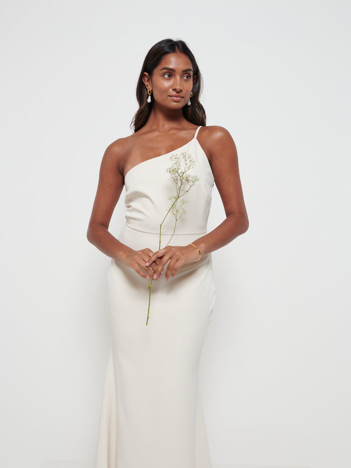 Sachi Is 5’7” & Wears Size UK 8|Amelia Crepe Maxi Bridesmaid Dress - Champagne