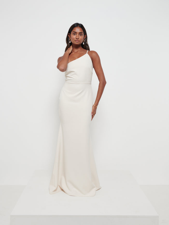 Sachi Is 5’7” & Wears Size UK 8|Amelia Crepe Maxi Bridesmaid Dress - Champagne