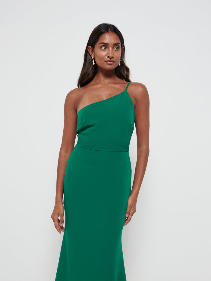 Sachi Is 5’7” & Wears Size UK 8|Amelia Crepe Maxi Bridesmaid Dress - Emerald