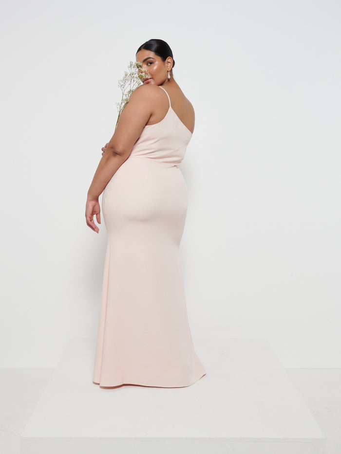 Souki Is 5'8" & Wears Size UK 18|Amelia Crepe Maxi Bridesmaid Dress Curve - Blush