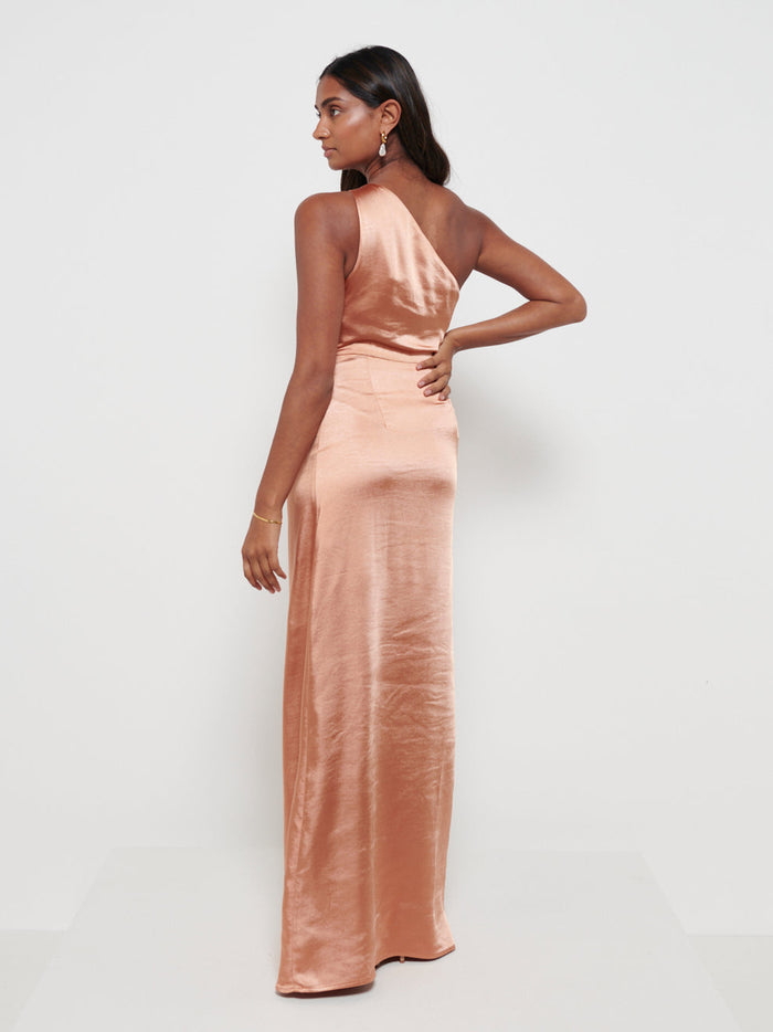 Sachi Is 5’7” & Wears Size UK 8|Amelia Ruched Maxi Bridesmaid Dress - Matte Cinnamon