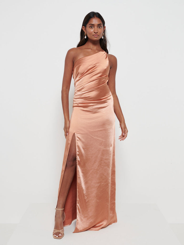 Sachi Is 5’7” & Wears Size UK 8|Amelia Ruched Maxi Bridesmaid Dress - Matte Cinnamon
