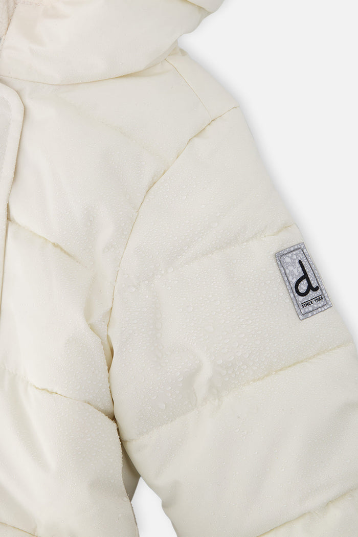 Close-up of the off-white quilted sleeve on the Baby Cloud snowsuit