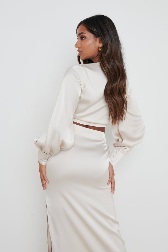 Sachi Is 5’7” & Wears Size UK 8|Bec Ruched Waist Midaxi Skirt - Oyster