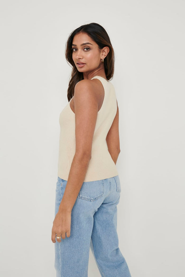 Sachi Is 5'7" & Wears Size UK S|Billie Ribbed Racer Tee - Beige