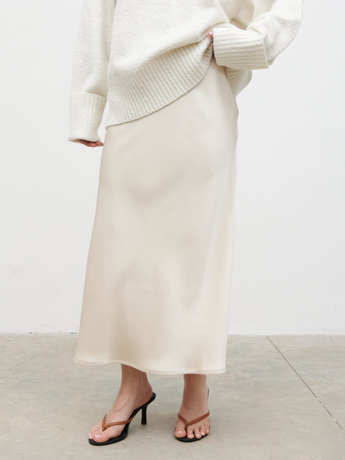 Honor is 5'4" & Wears Size UK 8|Breya Satin Midaxi Skirt - Oyster
