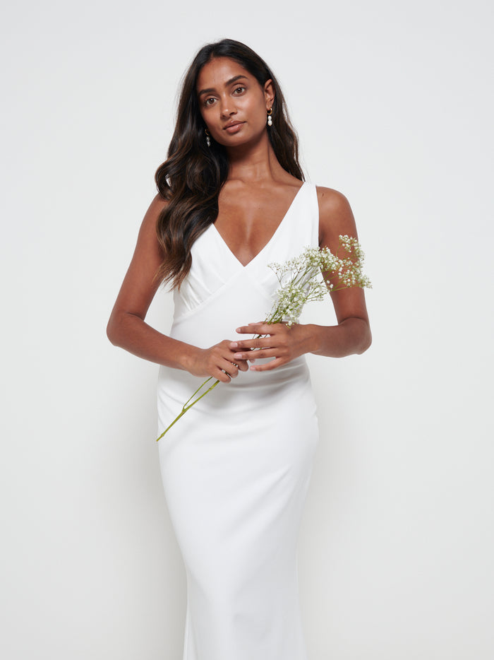 Sachi Is 5’7” & Wears Size UK 8|Esmee Crepe Maxi Dress - Ivory