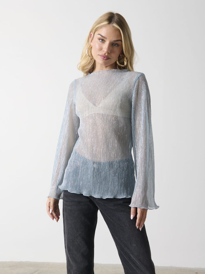Taylor Is 5'9" & Wears Size UK 8|Fraser Sheer Plisse Top - Powder Blue