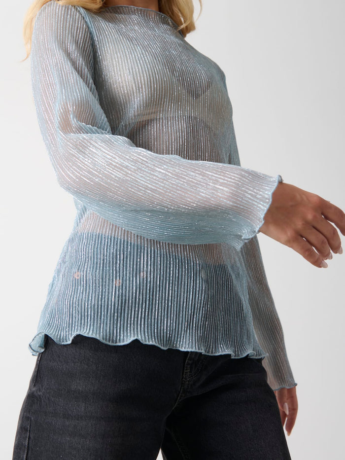 Taylor Is 5'9" & Wears Size UK 8|Fraser Sheer Plisse Top - Powder Blue