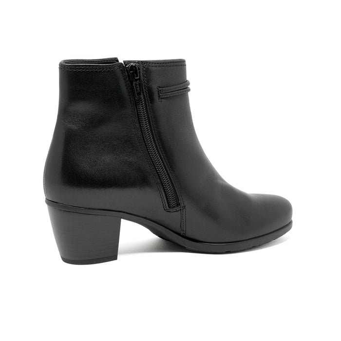 Black leather ankle boots with side zipper and block heel