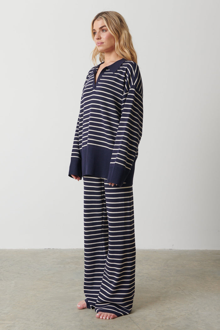Taylor Is 5'9" & Wears Size UK S|Hayden Striped Jumper - Navy and Cream