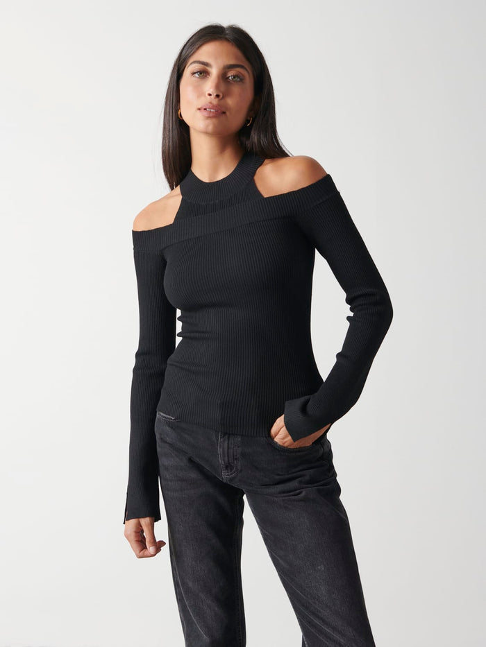Lygia Is 5'9" & Wears Size UK S|Kennedy Cut Out Knit Top - Black