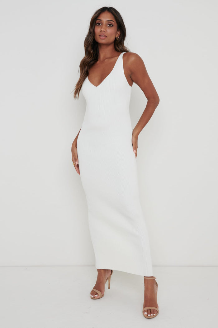 Sachi Is 5'7" & Wears Size UK S|Lara Ribbed Midaxi Dress - Cream