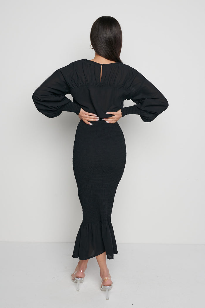 Model Wears Size UK 8|Lucille Midaxi Dress- Black
