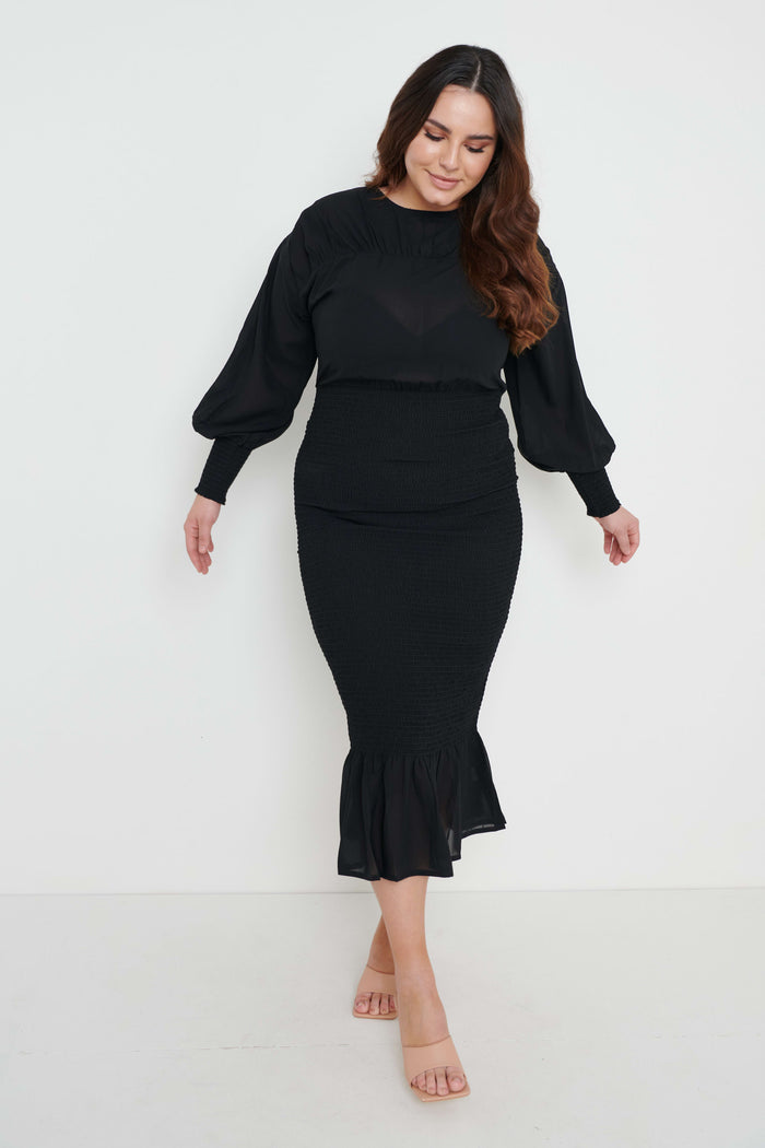 Model Wears Size UK 8|Lucille Midaxi Dress- Black