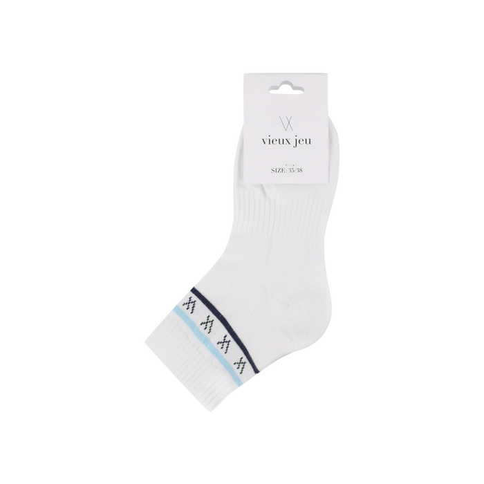 White_DressBlue_Stripe