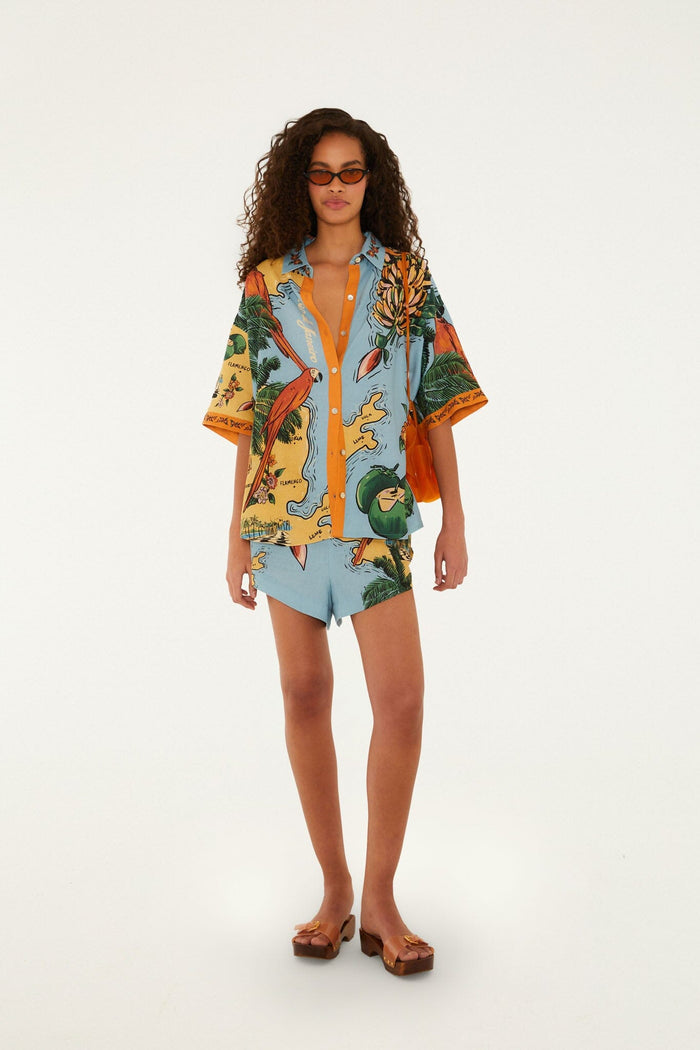 FARM Rio model wearing the Multicolor Beaches Path Buttoned Shirt