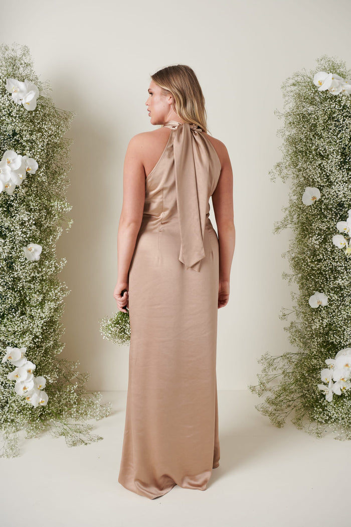 Ayeisha Is 5'9" & Wears Size UK 12|Odelle Maxi Bridesmaid Dress - Matte Mocha