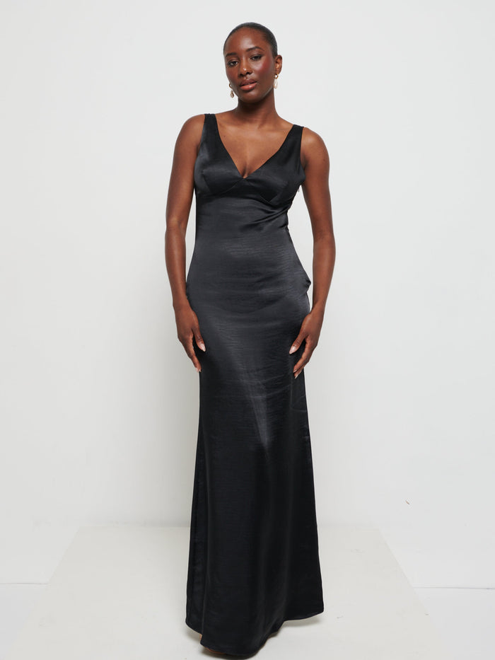 Aurelia is 5'9" & Wears Size UK 8|Piper Maxi Bridesmaid Dress - Matte Black
