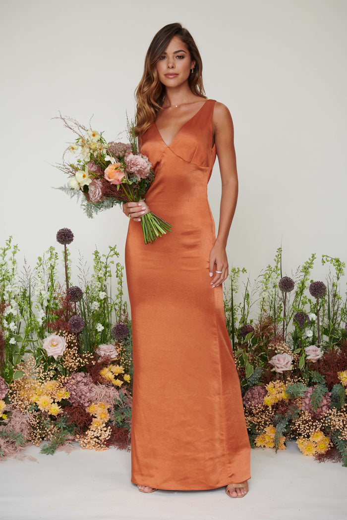 Elissa Is 5'8.5" & Wears Size UK 8|Piper Maxi Bridesmaid Dress - Matte Copper