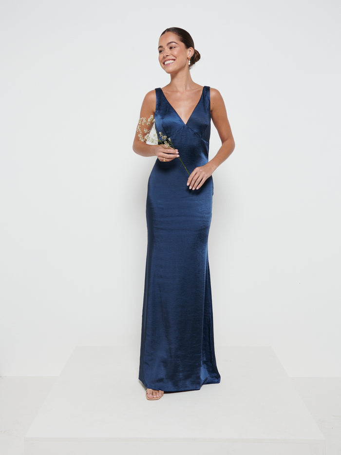 Elissa Is 5'8.5" & Wears Size UK 8|Piper Maxi Bridesmaid Dress - Matte Navy