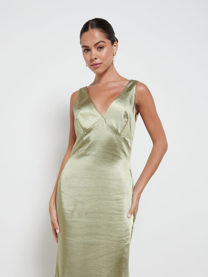 Elissa Is 5'8.5" & Wears Size UK 8|Piper Maxi Bridesmaid Dress - Matte Olive