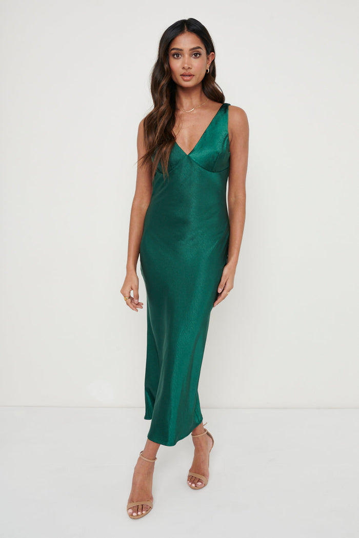 Sachi Is 5'7" & Wears Size UK S|Piper Midi Dress - Emerald Green
