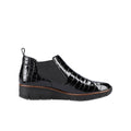 Black crocodile-pattern slip-on ankle boots with elastic gore and rubber tread sole