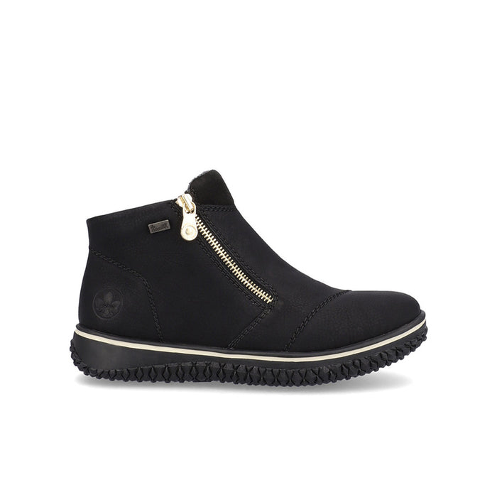 Black ankle boots with side zip and chunky tread sole