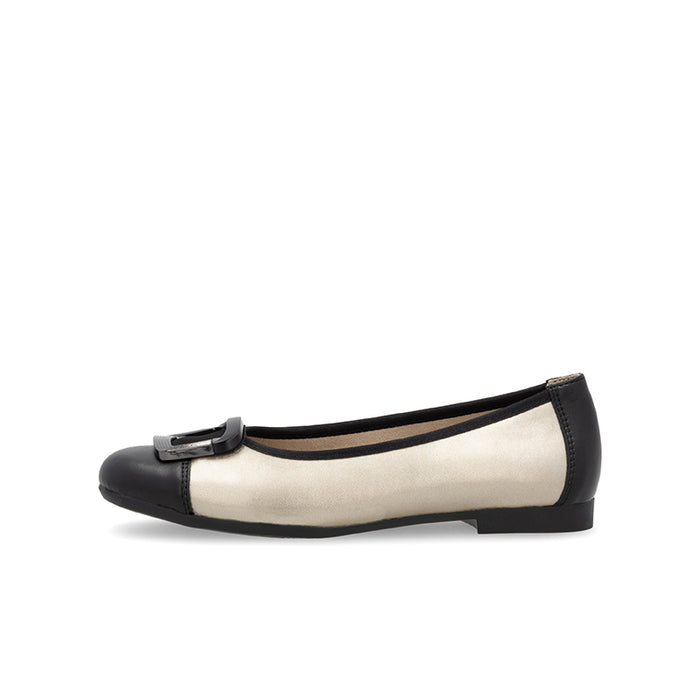 Women’s flat pumps, side view: cream upper with black trim and buckle
