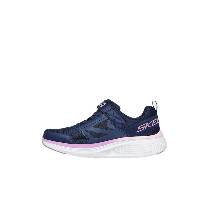 Girls navy low-top sneakers with pink logo, cushioned white sole